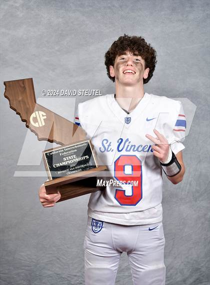 Thumbnail 3 in St. Vincent de Paul (CIF State Div. 4-AA Awards) photogallery.