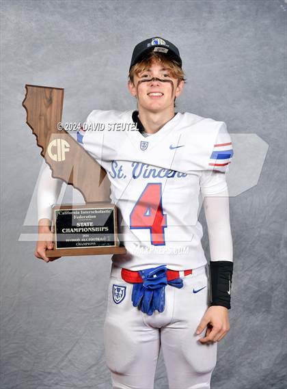 Thumbnail 3 in St. Vincent de Paul (CIF State Div. 4-AA Awards) photogallery.