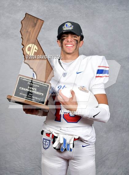 Thumbnail 2 in St. Vincent de Paul (CIF State Div. 4-AA Awards) photogallery.