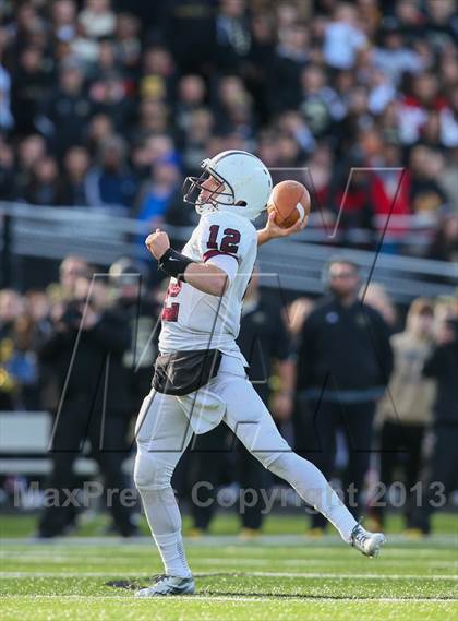Thumbnail 2 in Don Bosco @ Paramus Catholic (NJSIAA Non-Public Group 4 Semifinal) photogallery.