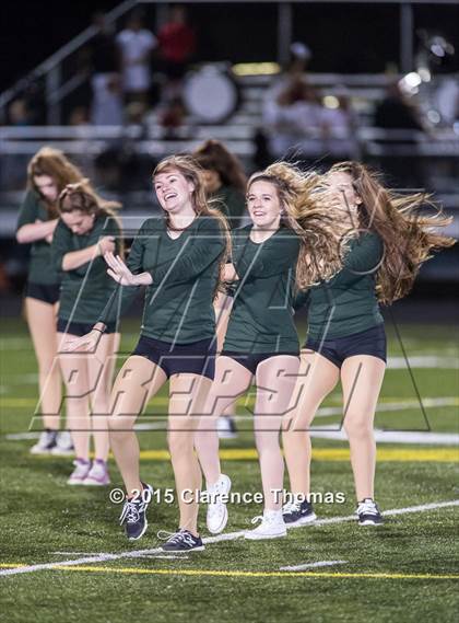 Thumbnail 1 in Woodgrove @ Loudoun Valley photogallery.