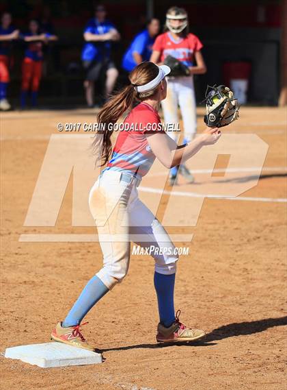 Thumbnail 1 in Whiteville vs. North Stanly (NCHSAA 1A Final, Game 3) photogallery.
