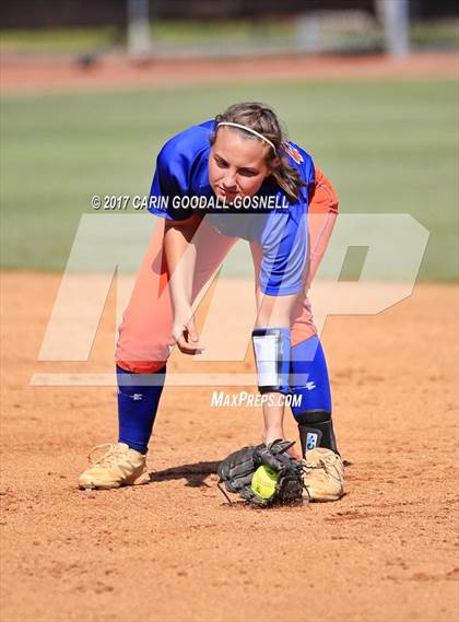 Thumbnail 2 in Whiteville vs. North Stanly (NCHSAA 1A Final, Game 3) photogallery.