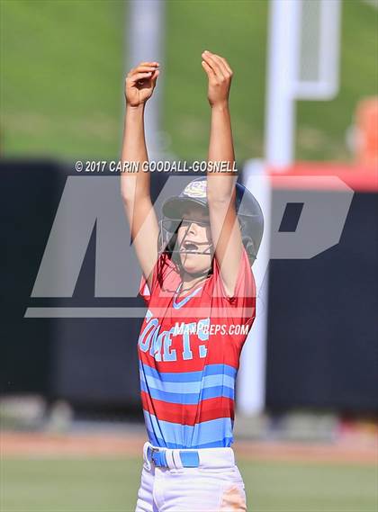 Thumbnail 2 in Whiteville vs. North Stanly (NCHSAA 1A Final, Game 3) photogallery.