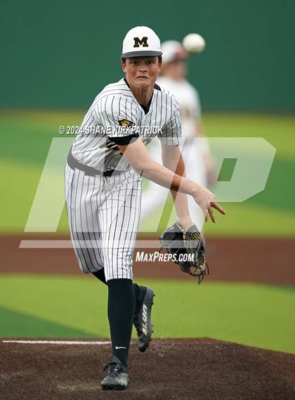 Thumbnail 3 in Malakoff vs Grandview (UIL Bi-District Playoff) photogallery.