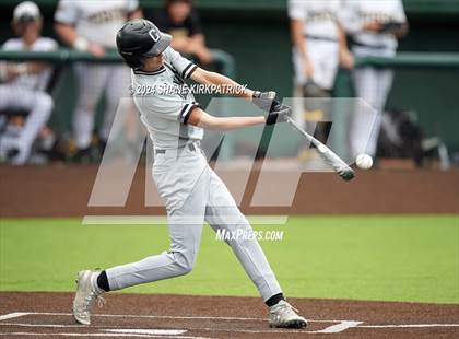 Thumbnail 2 in Malakoff vs Grandview (UIL Bi-District Playoff) photogallery.