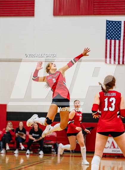 Thumbnail 3 in Clark vs. Lake Travis photogallery.