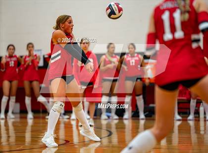 Thumbnail 3 in Clark vs. Lake Travis photogallery.