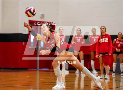 Thumbnail 2 in Clark vs. Lake Travis photogallery.