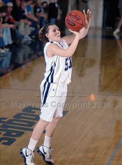 Thumbnail 3 in Ohio County vs Muhlenberg North (3rd Region Championship) photogallery.