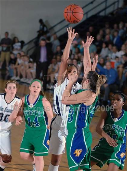 Thumbnail 3 in Ohio County vs Muhlenberg North (3rd Region Championship) photogallery.