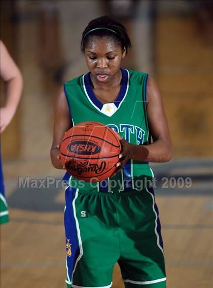 Thumbnail 2 in Ohio County vs Muhlenberg North (3rd Region Championship) photogallery.