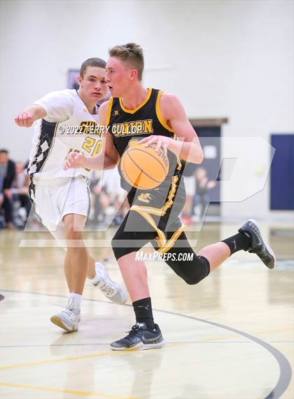 Thumbnail 3 in Union @ Summit Academy (UHSAA 3A Second Round) photogallery.