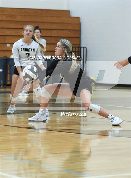 Thumbnail 3 in Richlands @ Croatan photogallery.