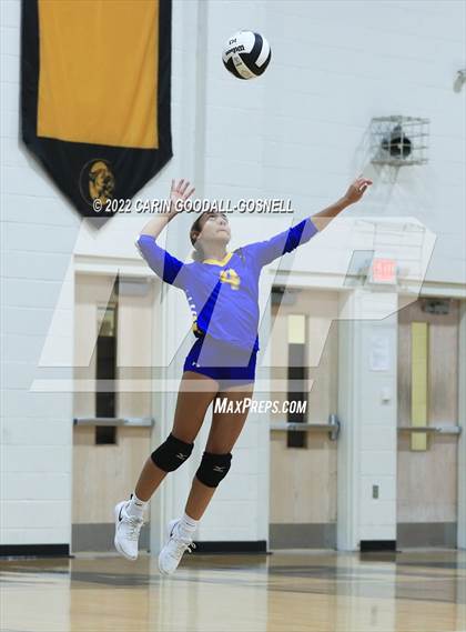 Thumbnail 1 in Richlands @ Croatan photogallery.