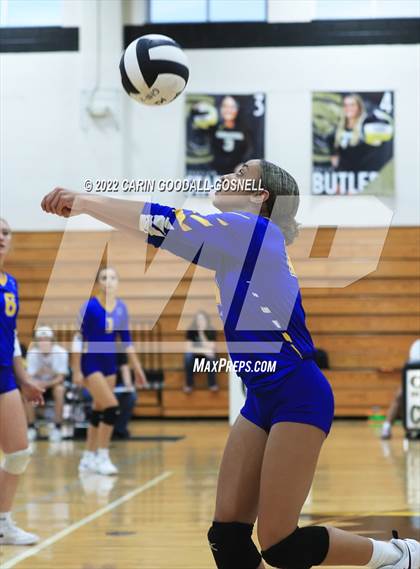 Thumbnail 2 in Richlands @ Croatan photogallery.