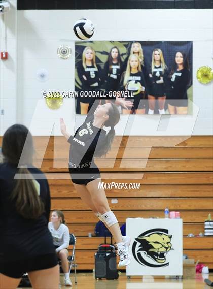 Thumbnail 1 in Richlands @ Croatan photogallery.