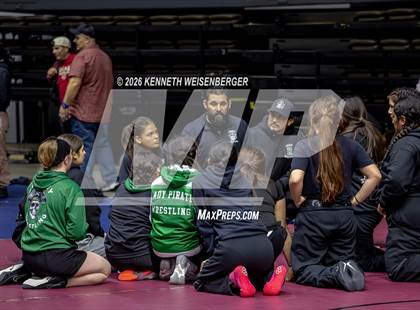 Thumbnail 3 in Sanger Apache Invitational photogallery.