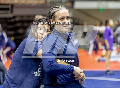 Thumbnail 3 in Sanger Apache Invitational photogallery.