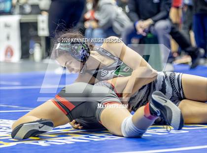 Thumbnail 1 in Sanger Apache Invitational photogallery.
