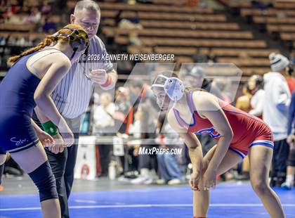 Thumbnail 3 in Sanger Apache Invitational photogallery.