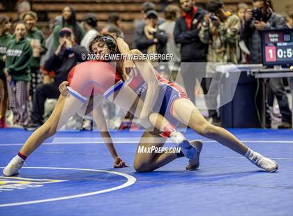 Thumbnail 3 in Sanger Apache Invitational photogallery.