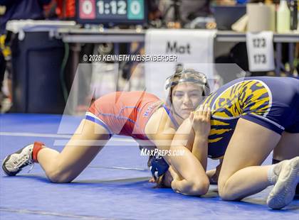 Thumbnail 3 in Sanger Apache Invitational photogallery.