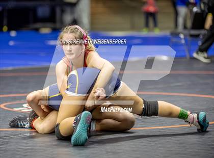 Thumbnail 2 in Sanger Apache Invitational photogallery.