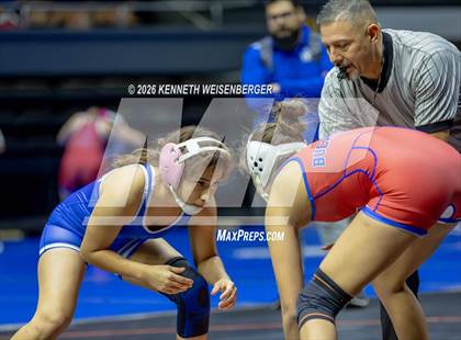 Thumbnail 3 in Sanger Apache Invitational photogallery.