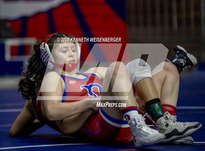 Thumbnail 1 in Sanger Apache Invitational photogallery.