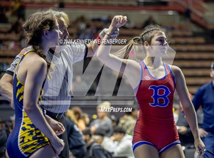 Thumbnail 1 in Sanger Apache Invitational photogallery.