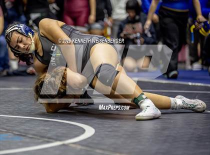 Thumbnail 3 in Sanger Apache Invitational photogallery.