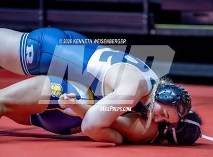 Thumbnail 3 in Sanger Apache Invitational photogallery.