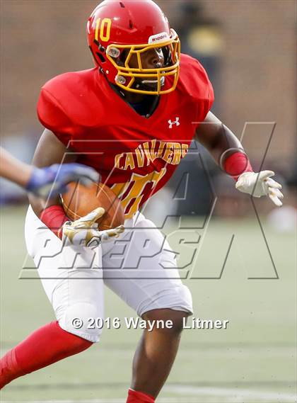 Thumbnail 2 in Summit Country Day vs Purcell Marian (Crosstown Showdown) photogallery.
