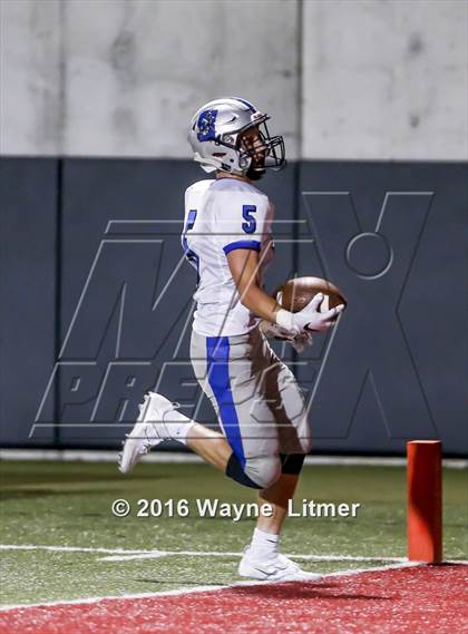 Thumbnail 3 in Summit Country Day vs Purcell Marian (Crosstown Showdown) photogallery.