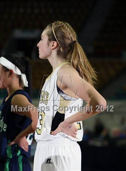 Thumbnail 1 in Monarch vs. ThunderRidge (CHSAA 5A Great 8) photogallery.