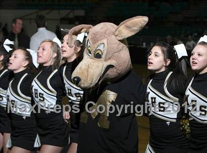 Thumbnail 3 in Monarch vs. ThunderRidge (CHSAA 5A Great 8) photogallery.