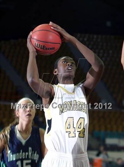Thumbnail 3 in Monarch vs. ThunderRidge (CHSAA 5A Great 8) photogallery.