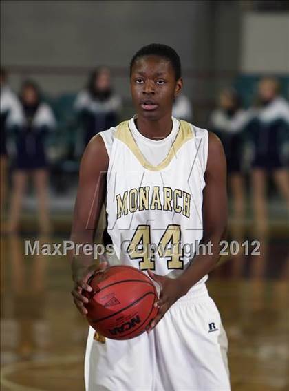 Thumbnail 2 in Monarch vs. ThunderRidge (CHSAA 5A Great 8) photogallery.
