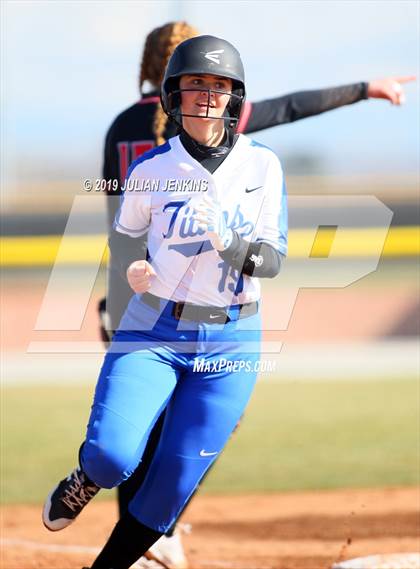 Thumbnail 2 in Gooding vs Thunder Ridge (Win The Pitch Tournament) photogallery.