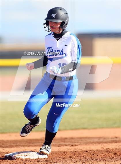 Thumbnail 3 in Gooding vs Thunder Ridge (Win The Pitch Tournament) photogallery.