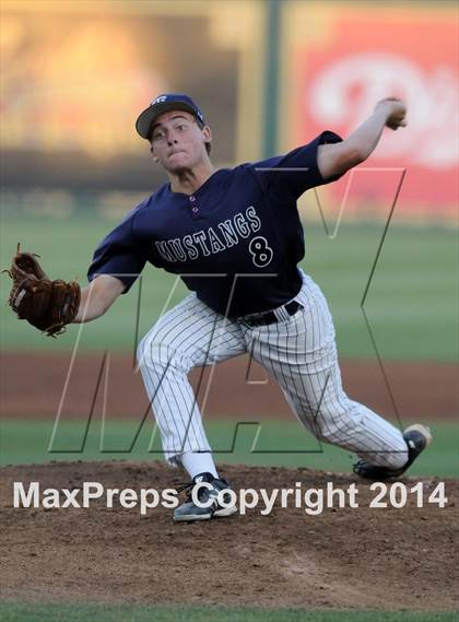 Thumbnail 3 in Santa Margarita vs. Trabuco Hills (CIF-SS D1 Semi Final) photogallery.