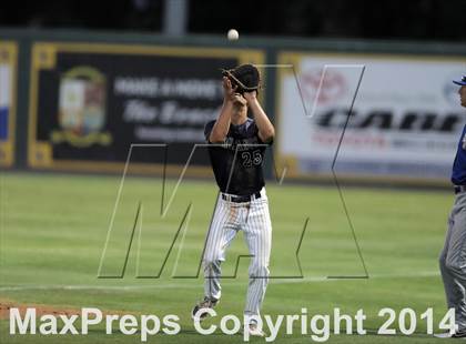 Thumbnail 2 in Santa Margarita vs. Trabuco Hills (CIF-SS D1 Semi Final) photogallery.