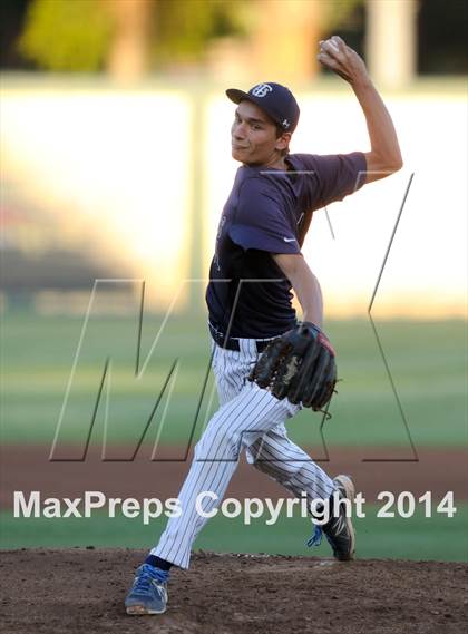 Thumbnail 3 in Santa Margarita vs. Trabuco Hills (CIF-SS D1 Semi Final) photogallery.