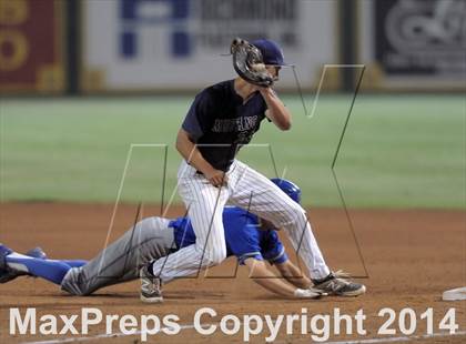 Thumbnail 3 in Santa Margarita vs. Trabuco Hills (CIF-SS D1 Semi Final) photogallery.