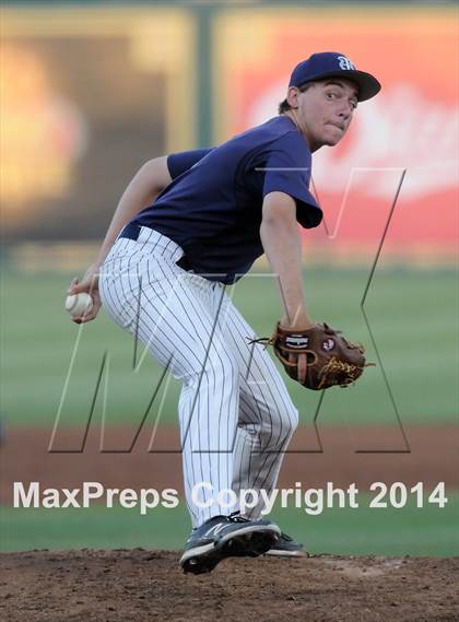 Thumbnail 2 in Santa Margarita vs. Trabuco Hills (CIF-SS D1 Semi Final) photogallery.