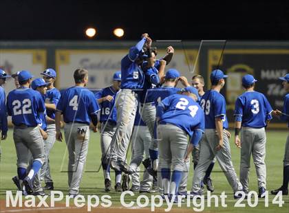Thumbnail 3 in Santa Margarita vs. Trabuco Hills (CIF-SS D1 Semi Final) photogallery.
