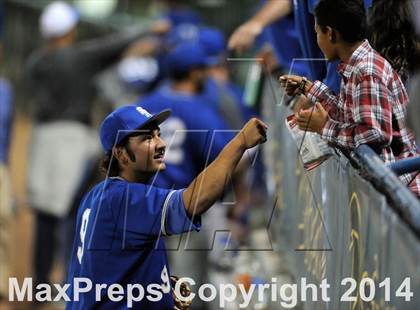 Thumbnail 3 in Santa Margarita vs. Trabuco Hills (CIF-SS D1 Semi Final) photogallery.