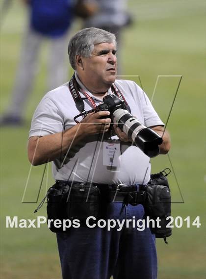 Thumbnail 3 in Santa Margarita vs. Trabuco Hills (CIF-SS D1 Semi Final) photogallery.