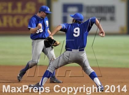 Thumbnail 2 in Santa Margarita vs. Trabuco Hills (CIF-SS D1 Semi Final) photogallery.
